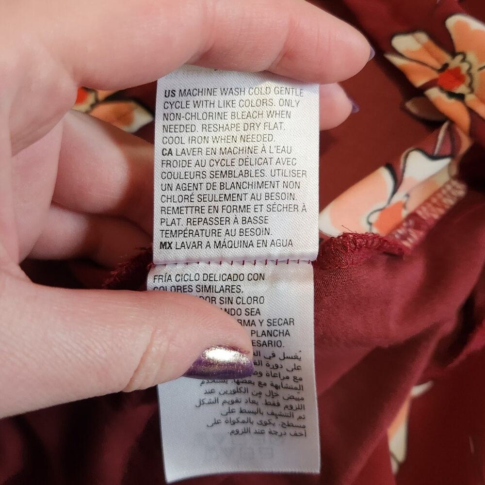 Alfani Mixed Media Cap Sleeve Floral Crimson Blouse Casual Top Red Size XL - Picture 9 of 9